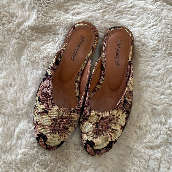 Jeffrey Campbell Tapestry Mules - Picture 1 of 4